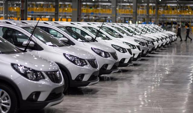 Revving Up: Navigating the Accelerating Landscape of Vietnam’s 2 Automobile Industry in 2023