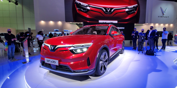 VinFast Unveils Two Electric Vehicles At The 2021 Los Angeles Auto Show