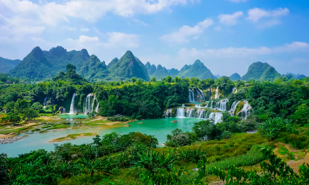 Visiting Vietnam? Here Are 10 Essential Things You Need to Know!