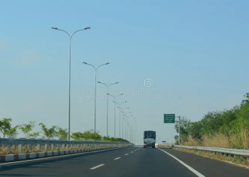 Surviving National Highway 1A: Essential Night Driving Safety in Vietnam